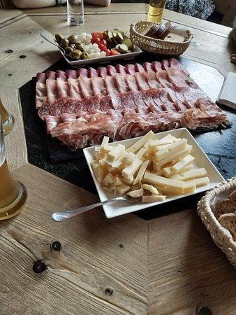 Alpina Hotel Restaurant